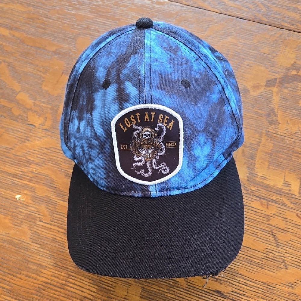 Lost At Sea - Blue and Black Cap